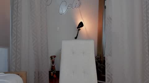 Snapshot of yandracelisoficial chatting on January 5, 4:25 am YANDRA CELIS online show from January 5, 4:25 am