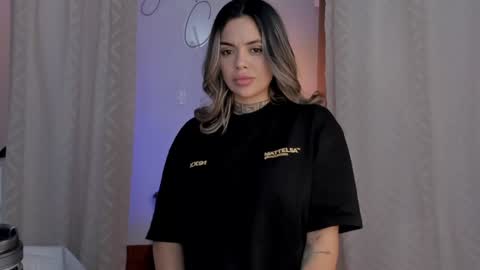 Snapshot of yandracelisoficial chatting on January 14, 4:36 am YANDRA CELIS online show from January 14, 4:36 am