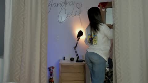 Snapshot of yandracelisoficial chatting on January 18, 4:26 am YANDRA CELIS online show from January 18, 4:26 am