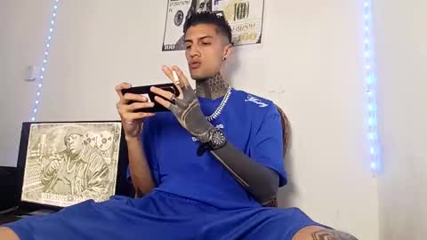 Yan online show from February 19, 6:42 am