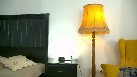 yanira_ass_ online show from July 8, 4:06 am
