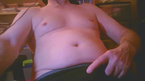 Snapshot of yapamature chatting on February 1, 10:48 am dupuy online show from February 1, 10:48 am