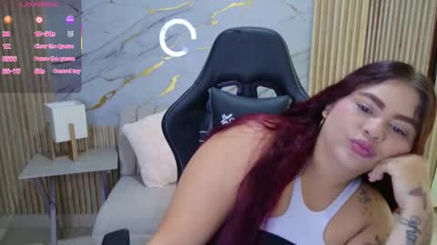 Snapshot of yara22_ chatting on November 17, 12:00 pm Yara online show from November 17, 12:00 pm