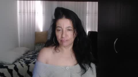 yasmin_love85 online show from January 9, 6:47 pm