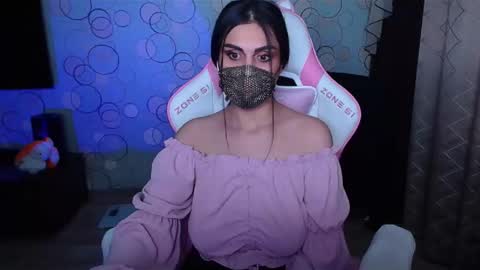Snapshot of yasmina___ chatting on September 29, 8:52 am yasmina online show from September 29, 8:52 am