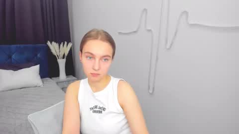 Snapshot of yasminasage chatting on February 22, 5:02 pm Yasmina online show from February 22, 5:02 pm