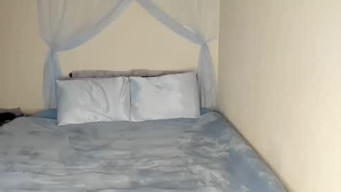 Yasmina online show from February 6, 3:00 am