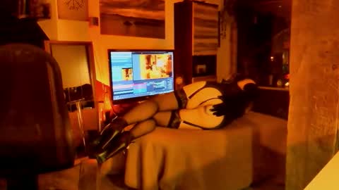 yassminhot84 online show from February 28, 10:44 pm