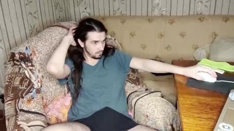 Snapshot of yatocka chatting on December 17, 5:35 am Sven online show from December 17, 5:35 am