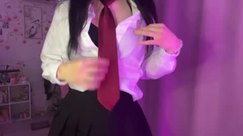 Snapshot of yawnpuffx chatting on May 29, 4:38 pm HolyLega online show from May 29, 4:38 pm