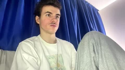 Snapshot of yayay333 chatting on January 12, 7:08 pm yayay333 online show from January 12, 7:08 pm