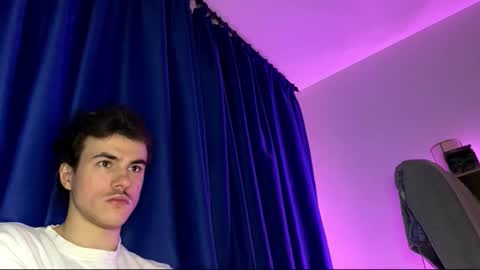 Snapshot of yayay333 chatting on February 5, 5:56 am yayay333 online show from February 5, 5:56 am