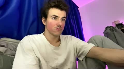 Snapshot of yayay333 chatting on February 18, 5:09 pm yayay333 online show from February 18, 5:09 pm