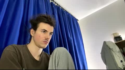 Snapshot of yayay333 chatting on February 27, 8:53 pm yayay333 online show from February 27, 8:53 pm