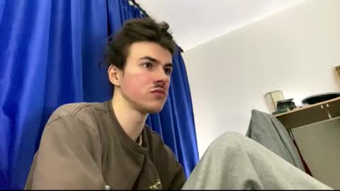 Snapshot of yayay333 chatting on March 1, 9:06 pm yayay333 online show from March 1, 9:06 pm