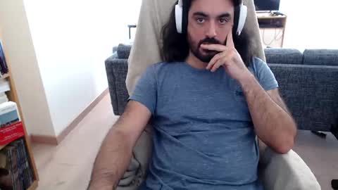 yeeaahoo online show from October 31, 11:11 am