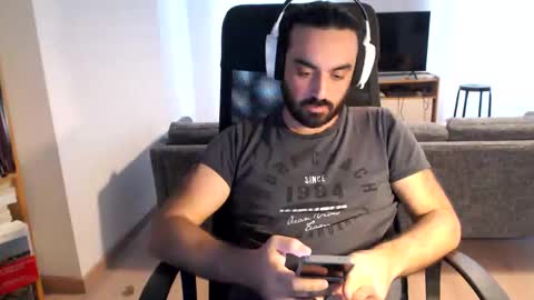 yeeaahoo online show from February 5, 4:11 pm