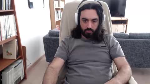 yeeaahoo online show from April 2, 7:17 am