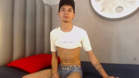 Yeferson online show from May 7, 8:47 pm