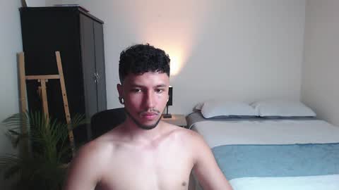 yeff online show from April 6, 11:16 pm