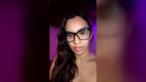 yegonzalez00 online show from August 6, 11:28 pm