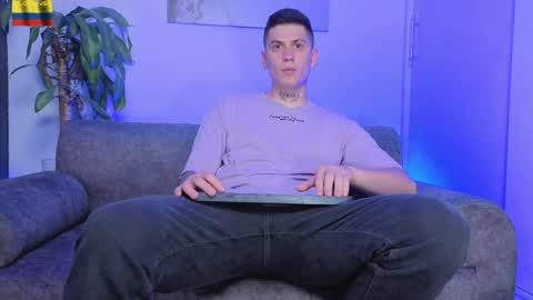 Snapshot of yeiko_romero_ chatting on April 14, 6:30 am YEIKO ROMERO online show from April 14, 6:30 am