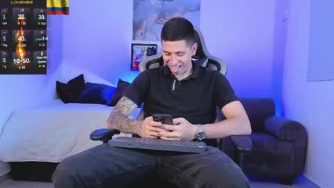 Snapshot of yeiko_romero_ chatting on May 22, 6:02 pm YEIKO ROMERO online show from May 22, 6:02 pm