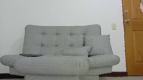 yeisongomezz online show from July 17, 3:29 pm