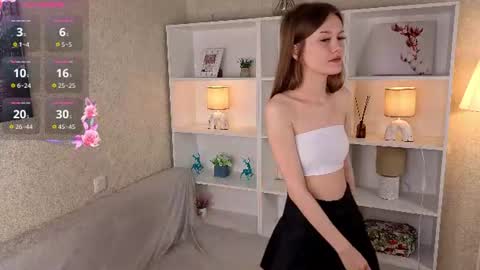 Snapshot of yelenaolaya chatting on June 14, 1:14 am Kate online show from June 14, 1:14 am