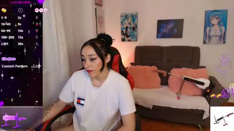 Snapshot of yeliana_sexy chatting on July 15, 11:43 pm Valery online show from July 15, 11:43 pm