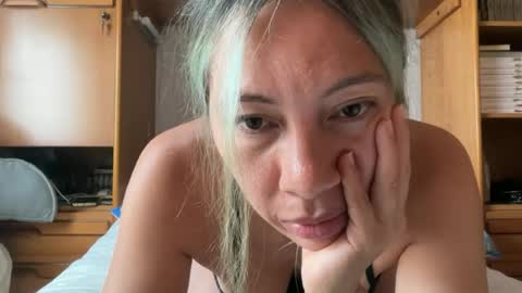 yenlo01 online show from July 7, 12:31 pm