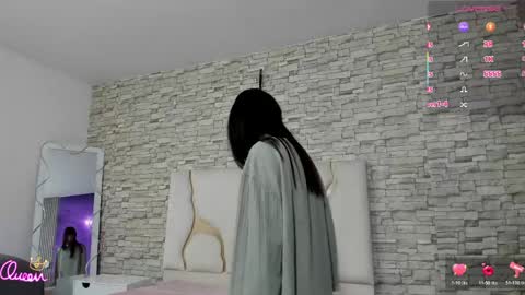 Snapshot of yenn_tay chatting on May 7, 11:48 am ZAYDEN online show from May 7, 11:48 am