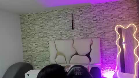 Snapshot of yenn_tay chatting on July 6, 11:29 am ZAYDEN online show from July 6, 11:29 am