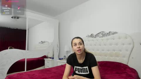 yennefer13 online show from January 12, 9:42 pm