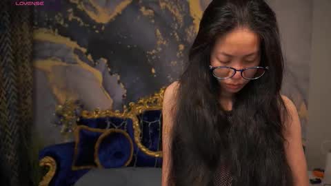 yennstar online show from March 21, 9:29 pm