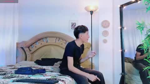 Snapshot of yeremmy_twink chatting on May 13, 7:00 pm yeremmy_twink online show from May 13, 7:00 pm