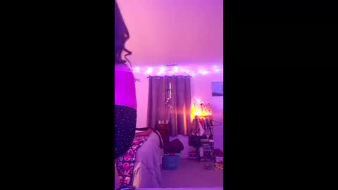 yesdaddy576415 online show from March 18, 12:52 pm