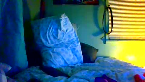 Snapshot of yesinchris7 chatting on February 26, 6:23 am yesinchris7 online show from February 26, 6:23 am