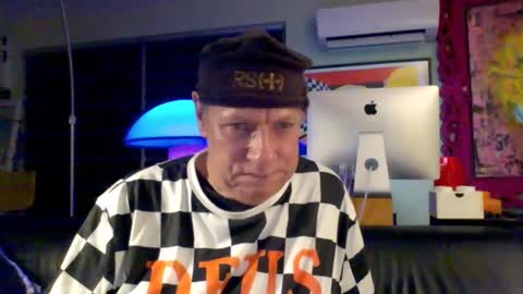 Snapshot of yessex247 chatting on December 27, 6:53 pm yessex247 online show from December 27, 6:53 pm