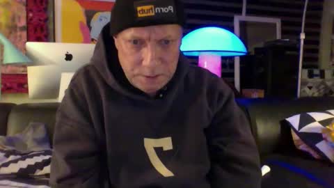 Snapshot of yessex247 chatting on February 19, 2:01 am yessex247 online show from February 19, 2:01 am