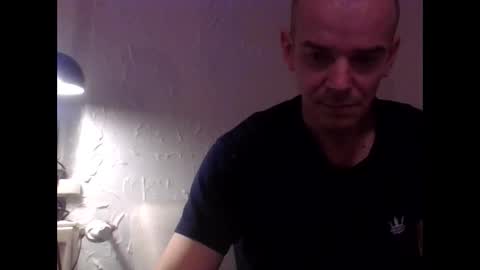 yewloo online show from February 13, 7:21 pm