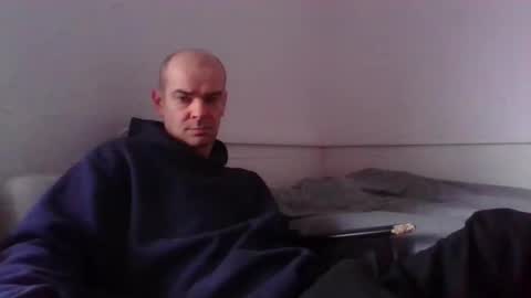 yewloo online show from February 22, 7:08 am