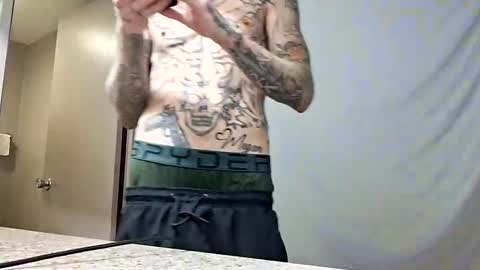 Snapshot of yfwb69xxx chatting on October 16, 2:12 am yfwb69xxx online show from October 16, 2:12 am