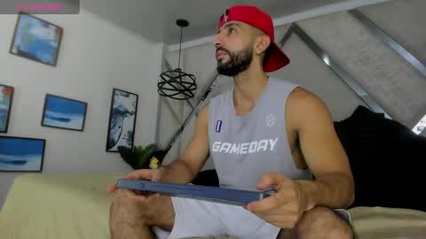 Snapshot of yiyo10_ chatting on December 29, 10:36 pm Yiyo online show from December 29, 10:36 pm