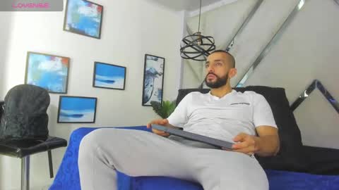 Snapshot of yiyo10_ chatting on January 8, 4:02 am Yiyo online show from January 8, 4:02 am