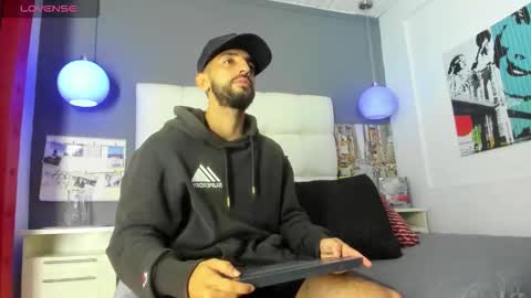 Snapshot of yiyo10_ chatting on October 15, 11:38 pm Yiyo online show from October 15, 11:38 pm