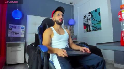 Snapshot of yiyo10_ chatting on March 15, 4:18 am Yiyo online show from March 15, 4:18 am