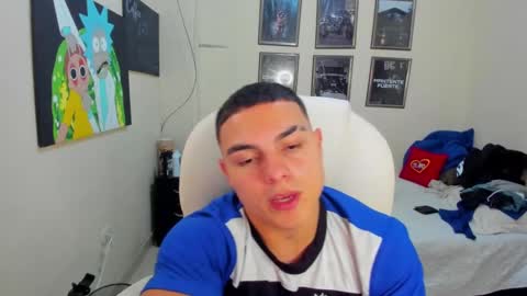 Snapshot of yker18 chatting on January 29, 6:50 pm yker online show from January 29, 6:50 pm