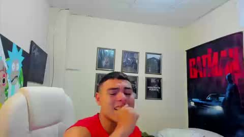 Snapshot of yker18 chatting on September 10, 2:50 pm yker online show from September 10, 2:50 pm