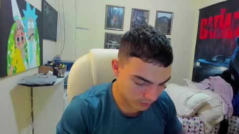 Snapshot of yker18 chatting on September 25, 4:16 am yker online show from September 25, 4:16 am